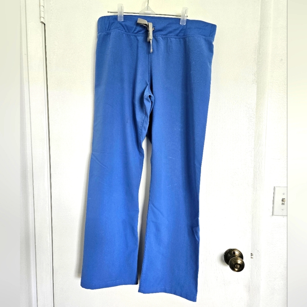 FIGS Women's Scrub Pants Size M Color Ceil Blue
